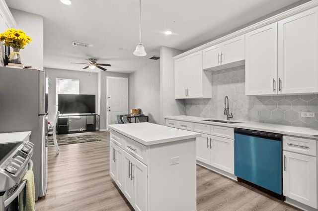 8534 Woodlyn Road, Houston, TX 77028