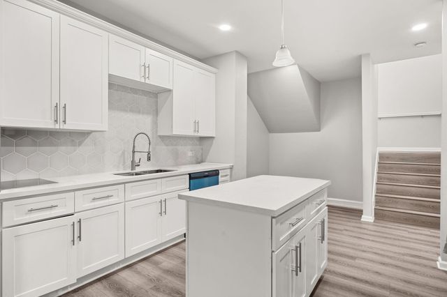 8534 Woodlyn Road, Houston, TX 77028