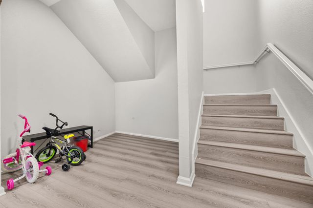 8534 Woodlyn Road, Houston, TX 77028