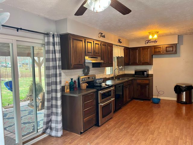 76 Township Road 1523, Chesapeake, OH 45619