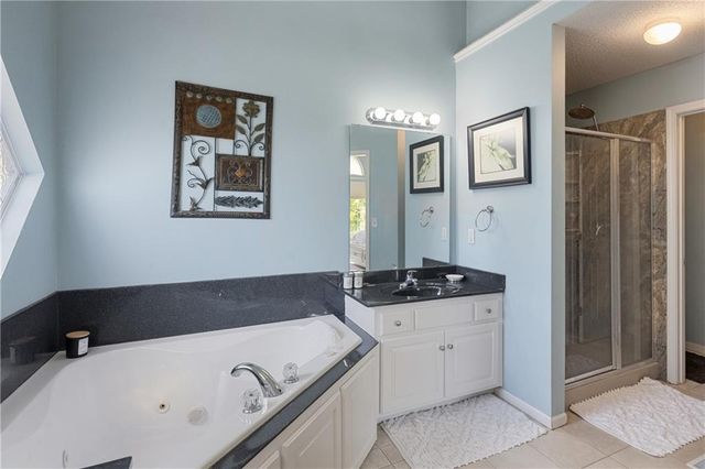 7100 Woodland Drive, Shawnee, KS 66218