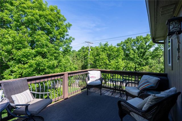 7100 Woodland Drive, Shawnee, KS 66218