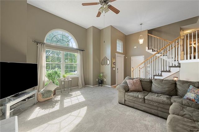 7100 Woodland Drive, Shawnee, KS 66218
