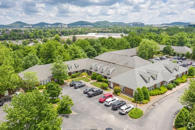 3326 Aspen Grove Dr, Franklin, TN 37067