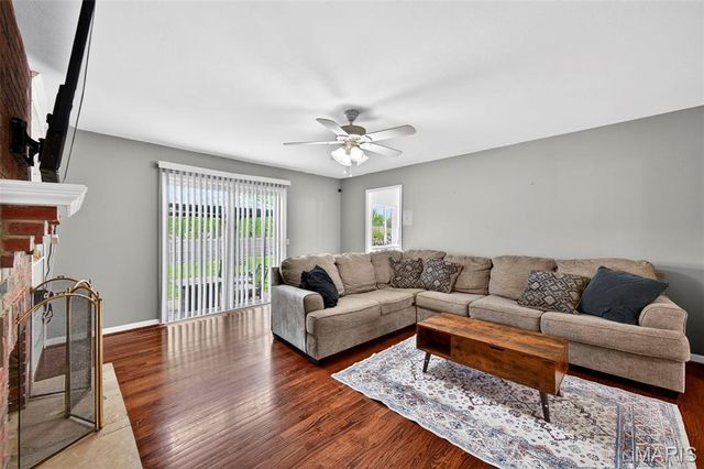 5442 Alnwick Drive, Unincorporated, MO 63129