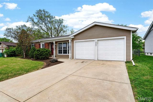 5442 Alnwick Drive, Unincorporated, MO 63129