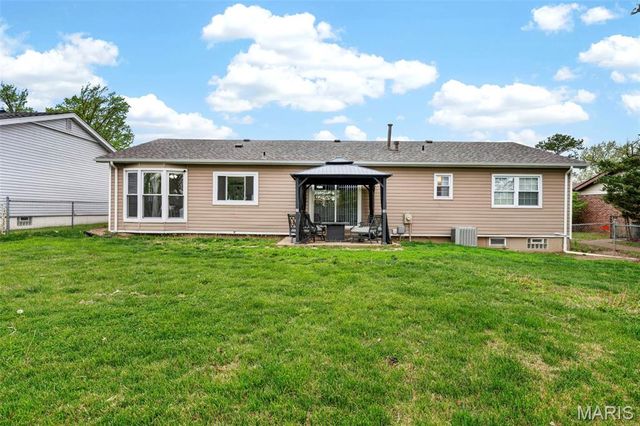 5442 Alnwick Drive, Unincorporated, MO 63129