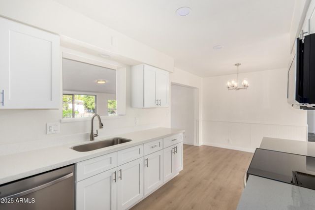 5228 E DES MOINES Street, Mesa, AZ 85205