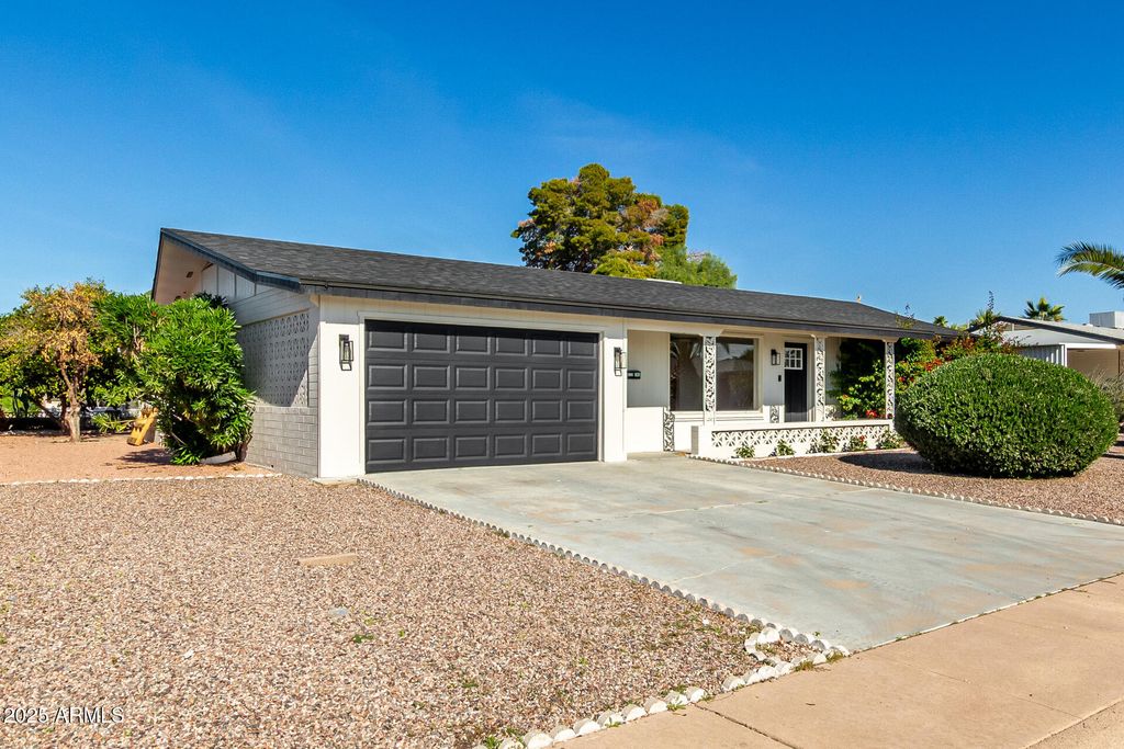5228 E DES MOINES Street, Mesa, AZ 85205