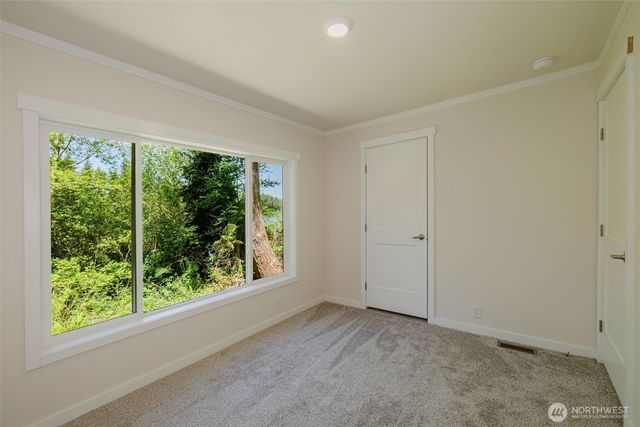 401 E Trails End Drive, Belfair, WA 98528