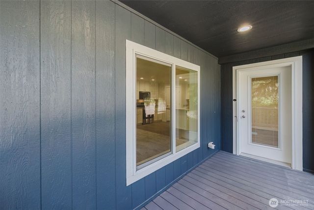 401 E Trails End Drive, Belfair, WA 98528
