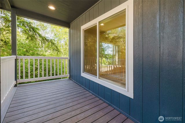 401 E Trails End Drive, Belfair, WA 98528