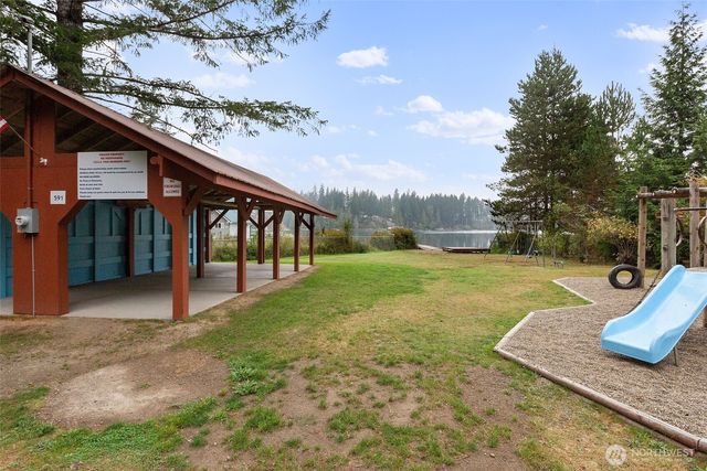 401 E Trails End Drive, Belfair, WA 98528