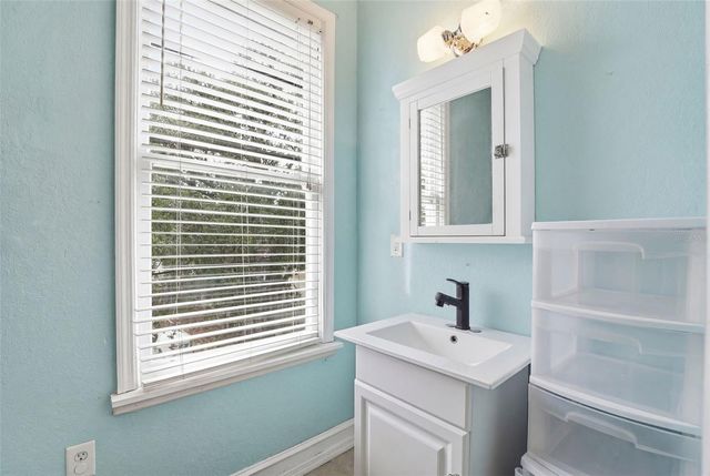 209 E 5TH STREET, Sanford, FL 32771
