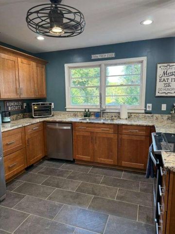 428 Blackberry Lane, Lindale, GA 30147