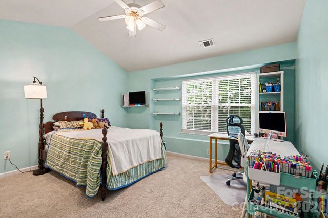2612 Brackley Place NW, Concord, NC 28027
