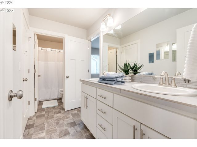 6150 N 86TH Ave, Camas, WA 98607