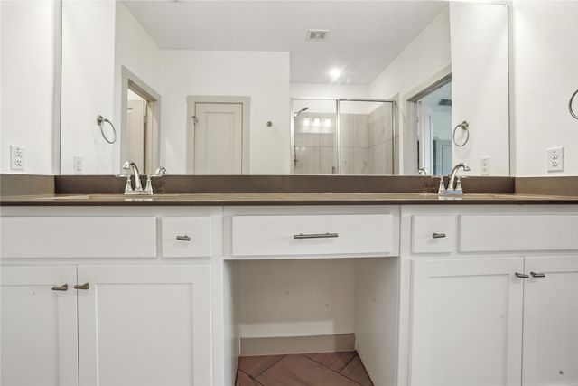 6441 Iron horse Boulevard, North Richland Hills, TX 76180