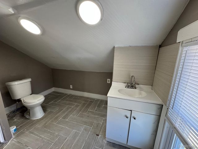 24025 CUNNINGHAM Avenue, Warren, MI 48091