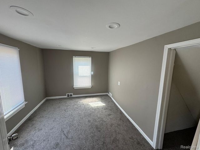 24025 CUNNINGHAM Avenue, Warren, MI 48091