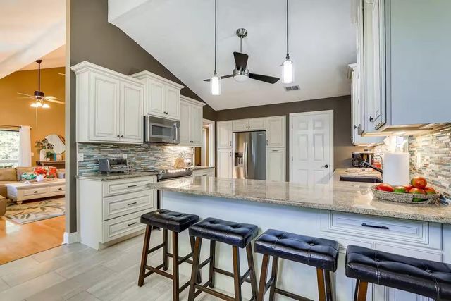 13837 76TH AVENUE, Seminole, FL 33776