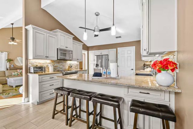 13837 76TH AVENUE, Seminole, FL 33776