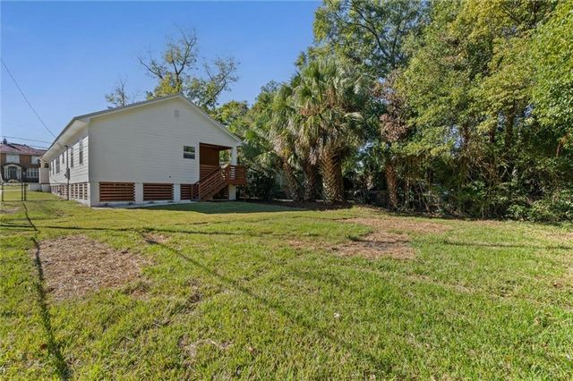 1850 Old Shell Road, Mobile, AL 36607