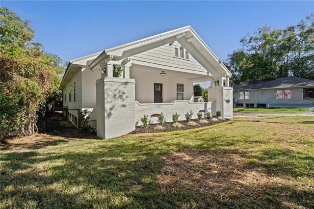 1850 Old Shell Road, Mobile, AL 36607