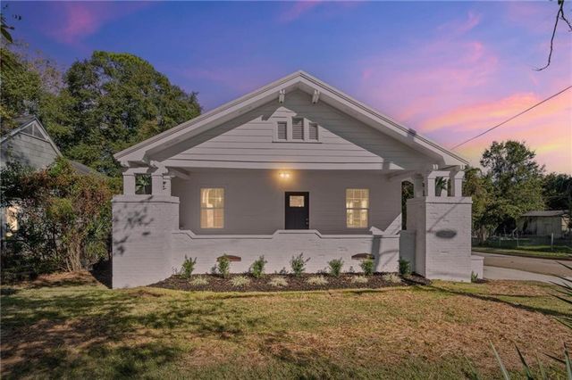 1850 Old Shell Road, Mobile, AL 36607