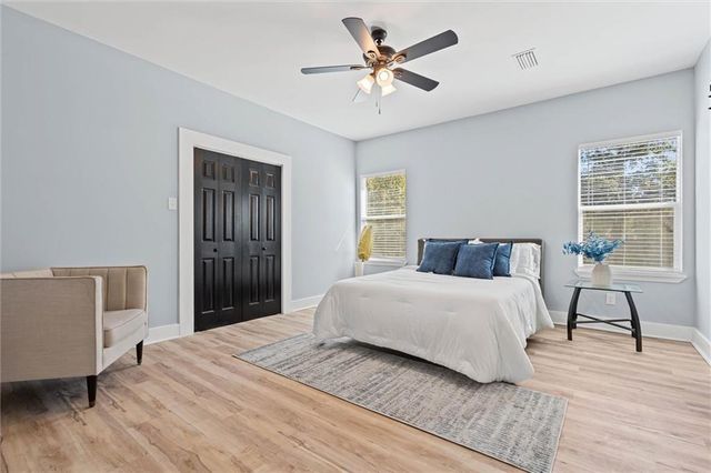 1850 Old Shell Road, Mobile, AL 36607