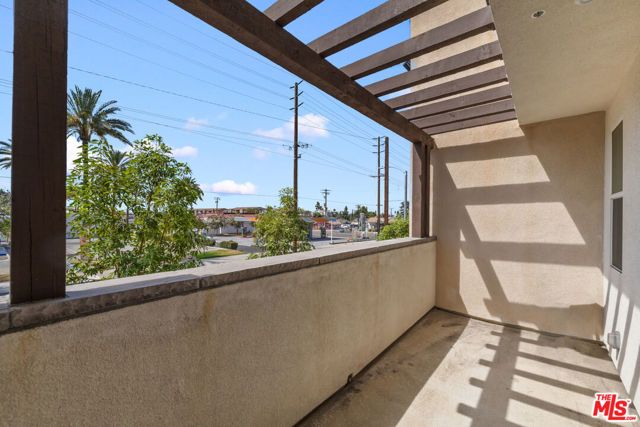 126 Dove Lndg, Covina, CA 91722