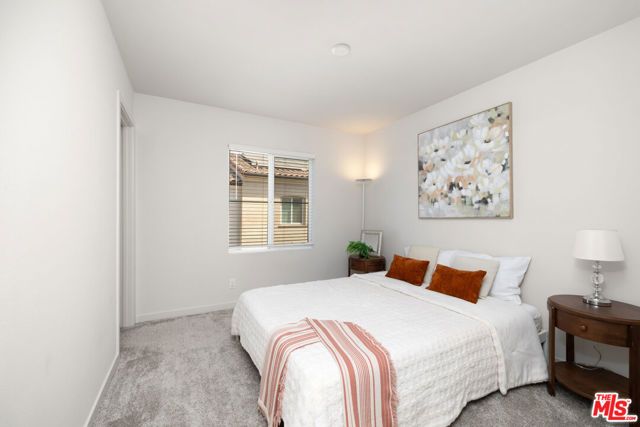 126 Dove Lndg, Covina, CA 91722