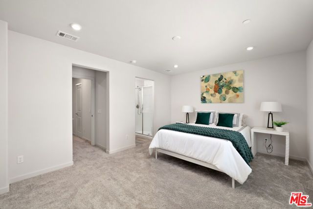 126 Dove Lndg, Covina, CA 91722