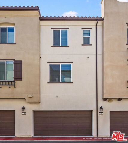 126 Dove Lndg, Covina, CA 91722