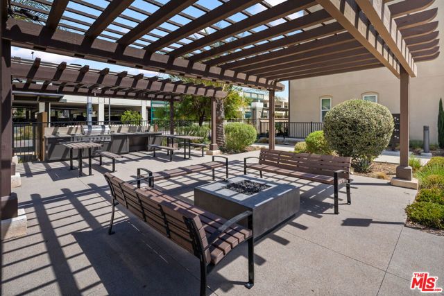 126 Dove Lndg, Covina, CA 91722