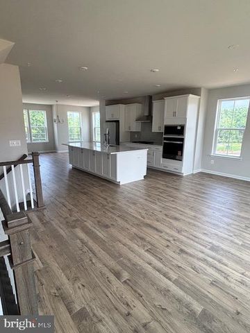 9751 GAELIC PL, Waldorf, MD 20601
