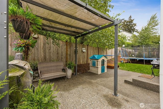 18514 18th Avenue E, Spanaway, WA 98387