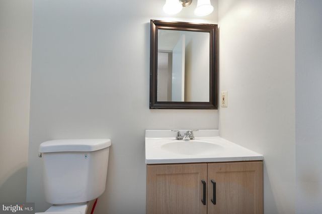 18055 ROYAL BONNET CIR, Gaithersburg, MD 20886