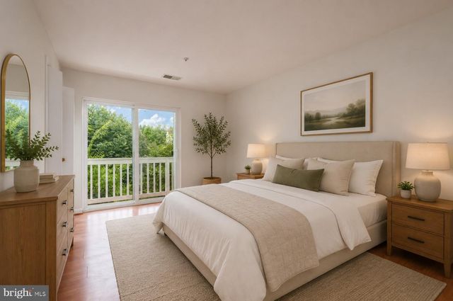 18055 ROYAL BONNET CIR, Gaithersburg, MD 20886