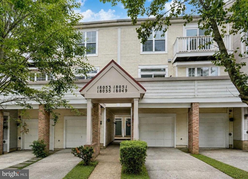 18055 ROYAL BONNET CIR, Gaithersburg, MD 20886