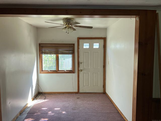14 Hackmatack Street, Manchester, CT 06040