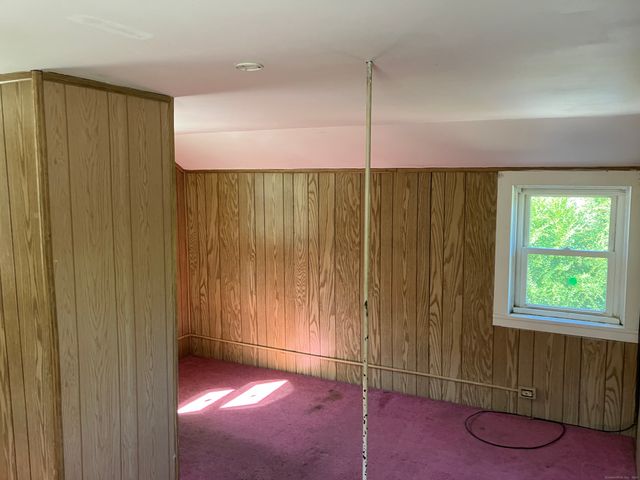 14 Hackmatack Street, Manchester, CT 06040