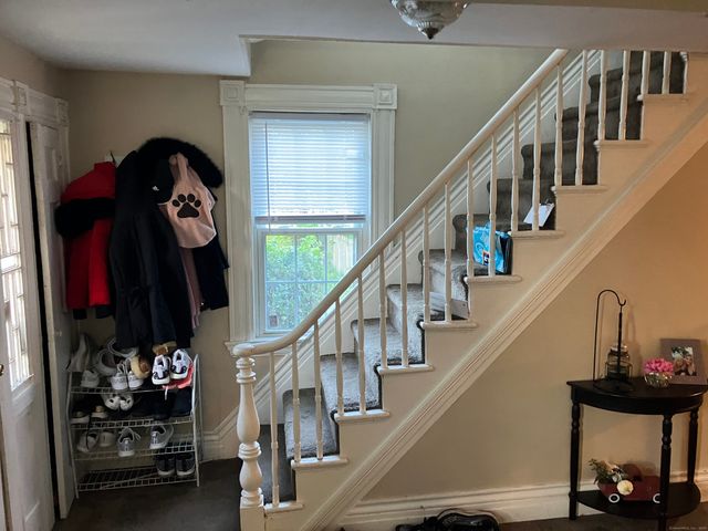 14 Hackmatack Street, Manchester, CT 06040