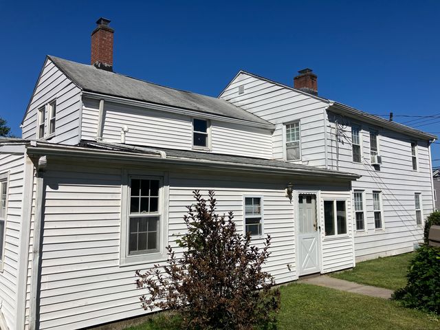 14 Hackmatack Street, Manchester, CT 06040
