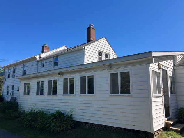 14 Hackmatack Street, Manchester, CT 06040