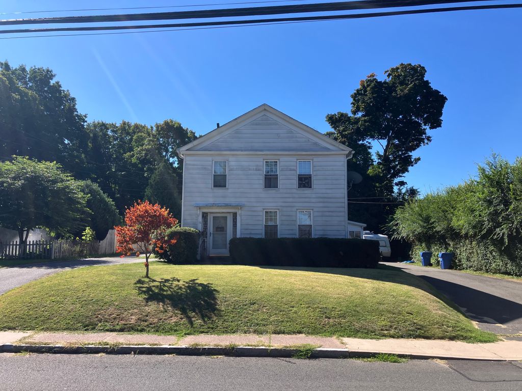 14 Hackmatack Street, Manchester, CT 06040