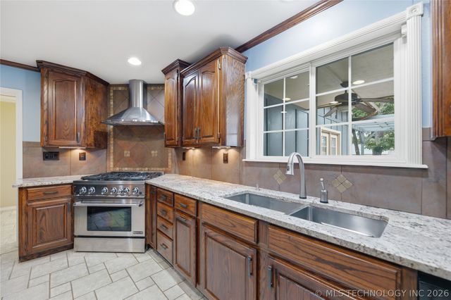 508 E 118th Street, Jenks, OK 74037