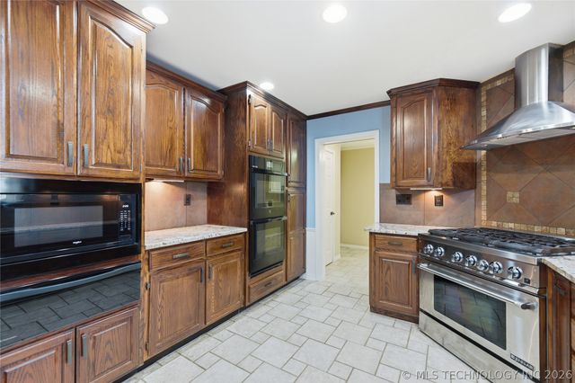 508 E 118th Street, Jenks, OK 74037