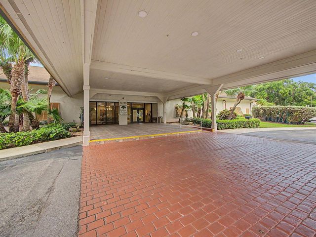 10089 Cherrywood Place, Boynton Beach, FL 33437