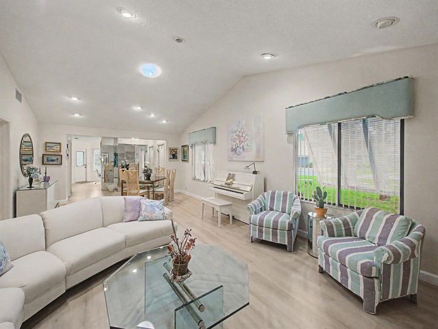 10089 Cherrywood Place, Boynton Beach, FL 33437